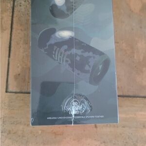 JBL Bluetooth Speaker with Camouflage Pattern Flip 6